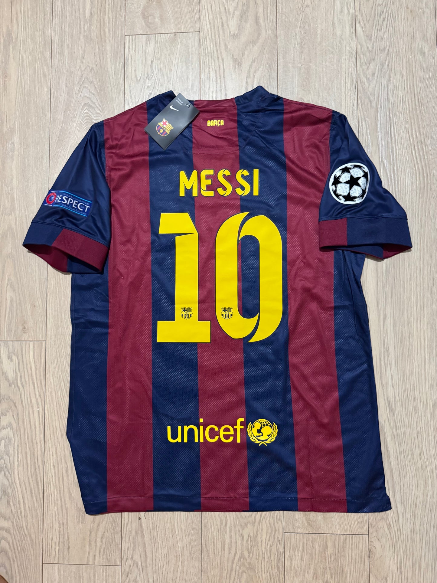 Barcelona 14/15 İç Saha Retro Player Futbol Forması