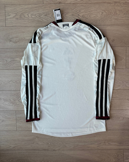 Manchester United 2026/27 Alternatif Uzun Kollu Player Forması