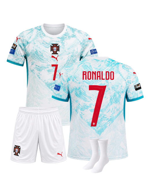 Ronaldo 2026 Dünya Kupası Portekiz Milli Takım Deplasman Beyaz 3'lü Çocuk Futbol Forma Seti (Forma,şort ve çorap)