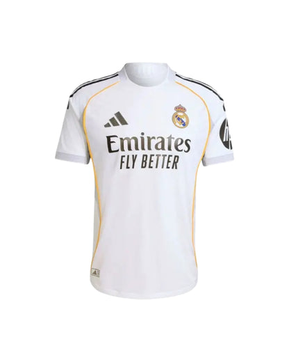 REAL MADRİD 25/26 SEZONU İÇ SAHA FUTBOL FORMASI