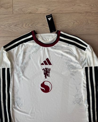 Manchester United 2026/27 Alternatif Uzun Kollu Player Forması