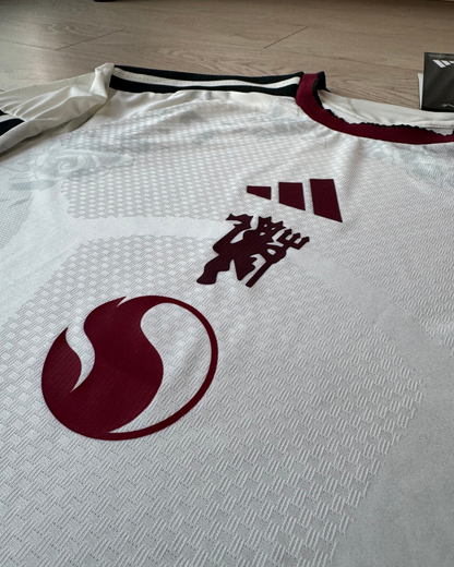 Manchester United 2026/27 Alternatif Uzun Kollu Player Forması