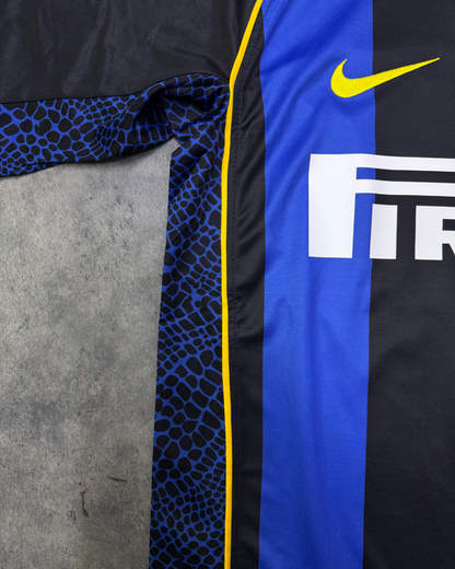 İnter Milan 01/02 İç Saha Retro Player Futbol Forması